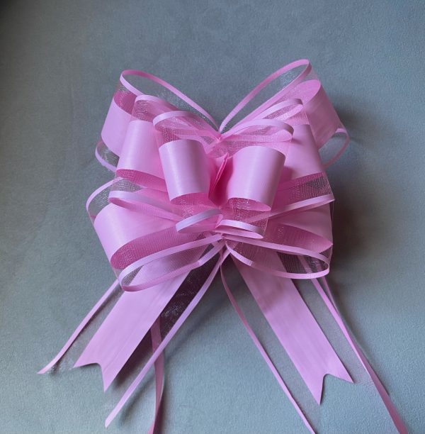Baby Pink Organza Bow - 10 packTaylor Made Cake Courses, online piping tutorials, online buttercream frosting videos, piping tips, piping accessories, flower piping, flower piping tips, cupcake bouquets, learn to pipe cupcake bouquets, buttercream flowers, buttercream frosting tutorials,